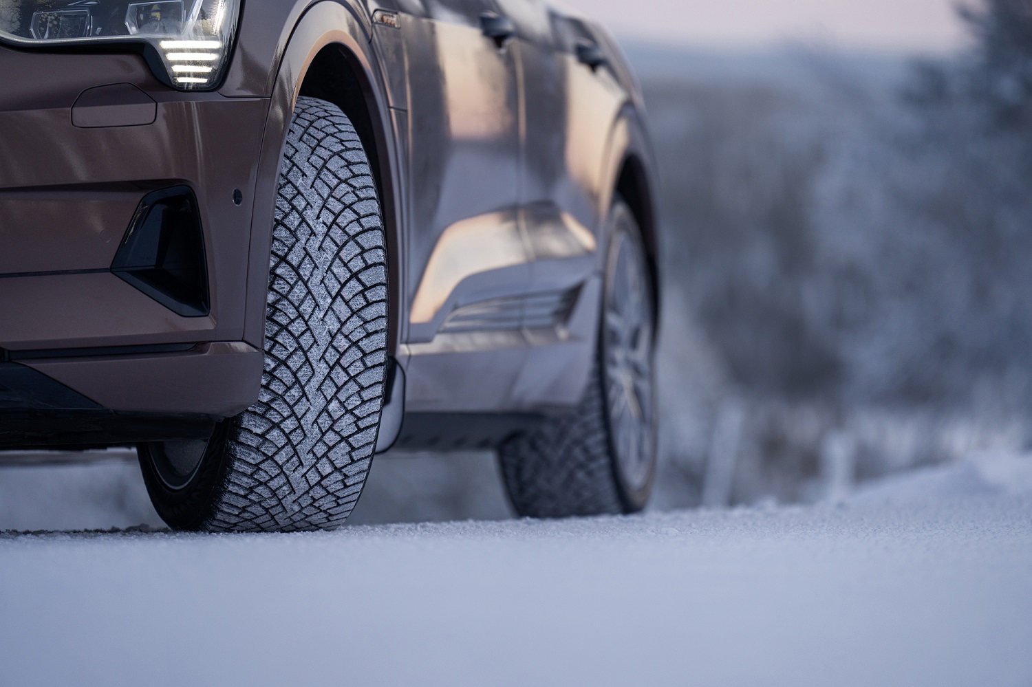 Nokian Tyres Hakkapeliitta R5 - Pure Safety / Nokian Tyres